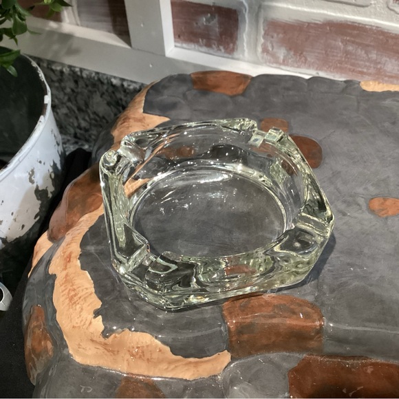 Vintage Glass Crafted Ashtray - Beautiful Very Gently Used Collectible - Nice - Picture 5 of 11